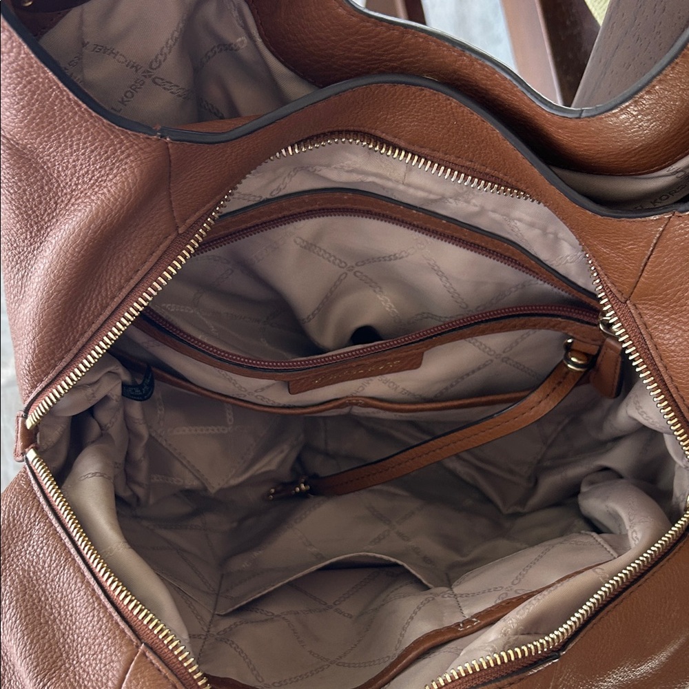 Michael Kors Cognac Brown Pebbled Leather Shoulder Bag with Gold Chain Accents - Picture 3 of 4